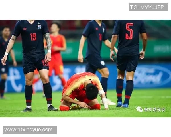 足球巨星精彩瞬间集锦展现赛场巅峰对决与精彩技艺的完美融合