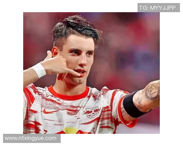 长发足球球星帅哥风采尽显 球场内外魅力四射引领潮流